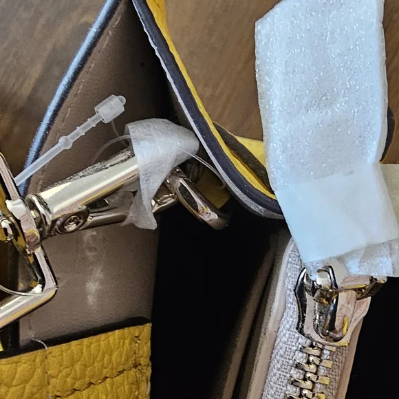 Kate Spade Hayes Street Isobel Leather Satchel - Picture 3 of 11